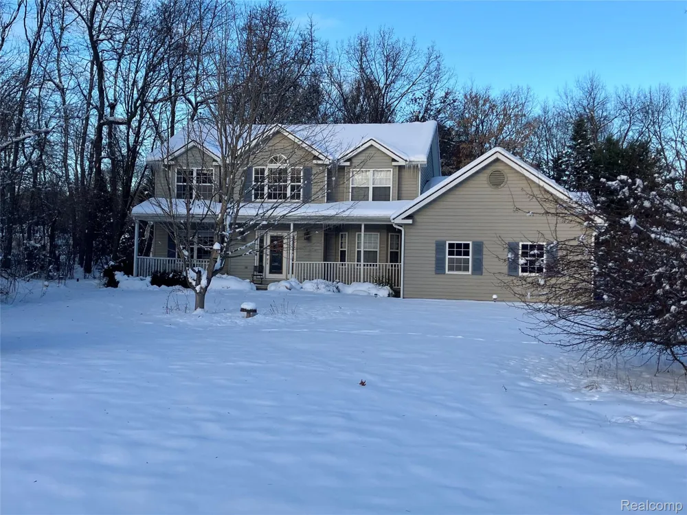 1815 Twin Lakes Boulevard Oxford Charter Township, MI 48371