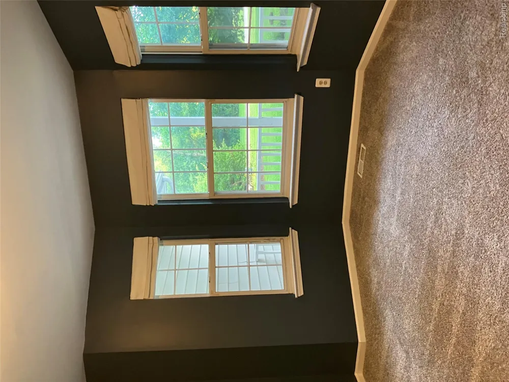 1815 Twin Lakes Boulevard Oxford Charter Township, MI 48371