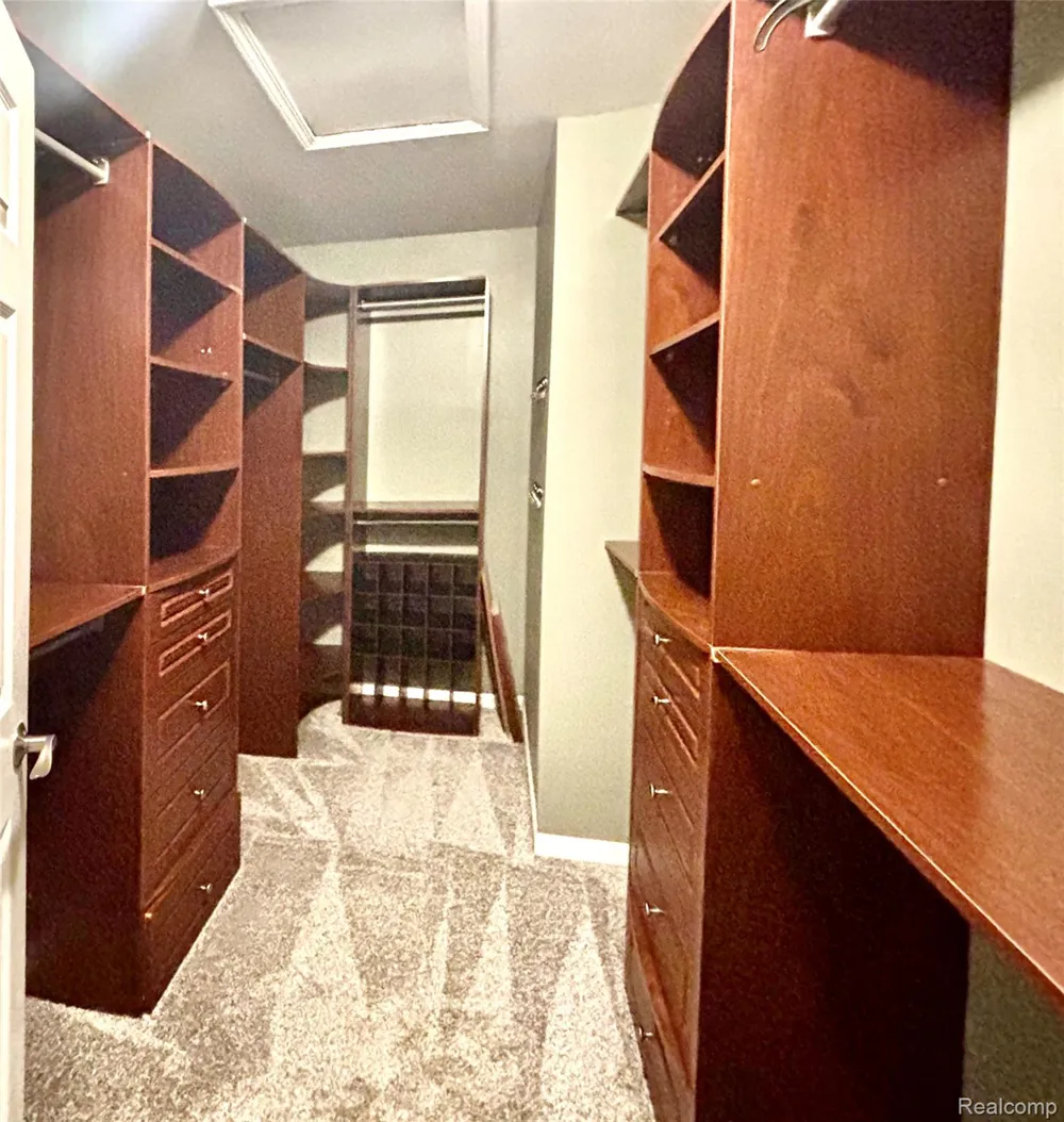 1815 Twin Lakes Boulevard Oxford Charter Township, MI 48371
