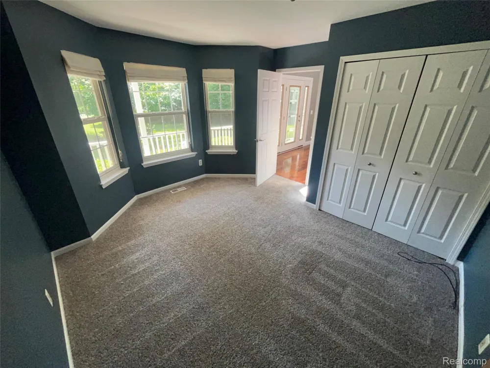 1815 Twin Lakes Boulevard Oxford Charter Township, MI 48371
