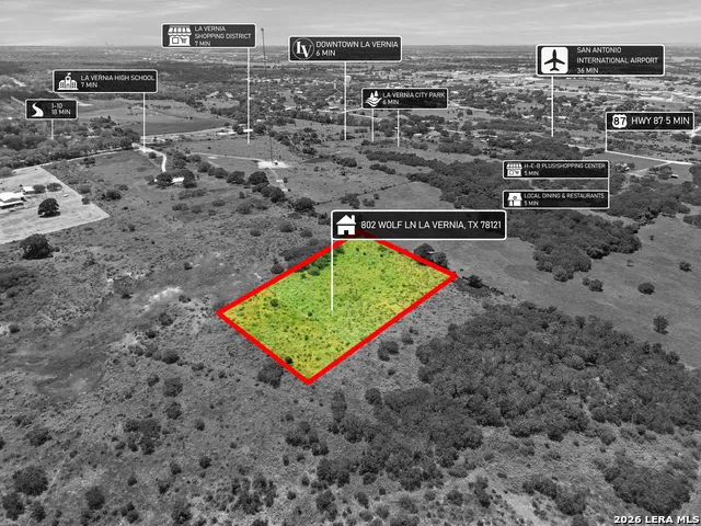802 Wolf La Vernia, TX 78121