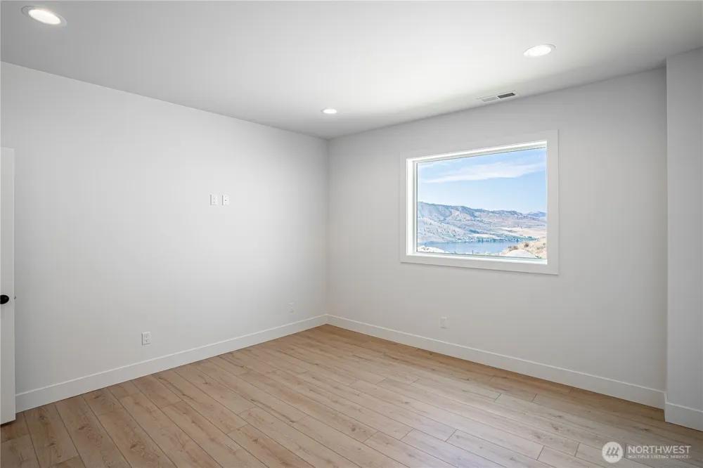926 Long Drive Chelan, WA 98816