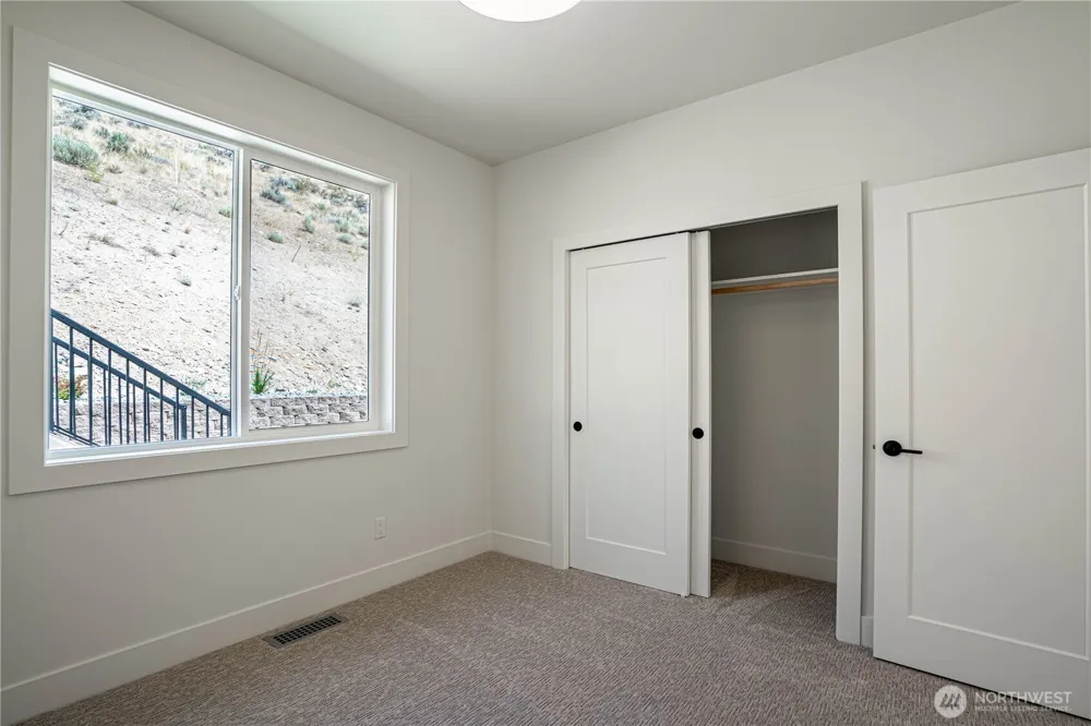 926 Long Drive Chelan, WA 98816