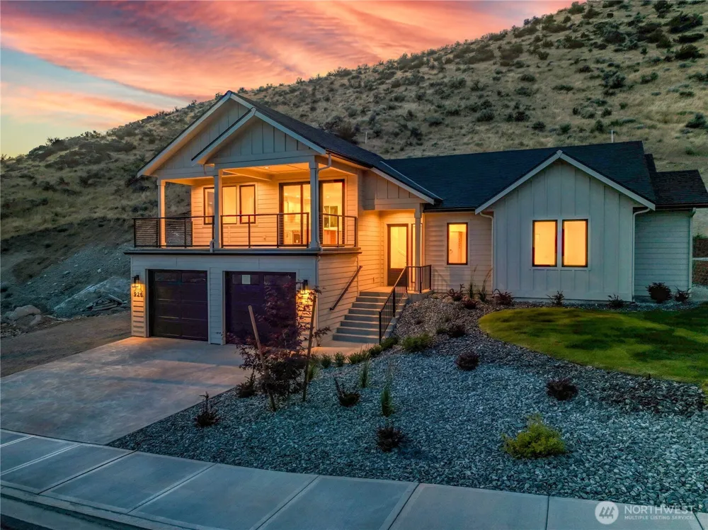 926 Long Drive Chelan, WA 98816
