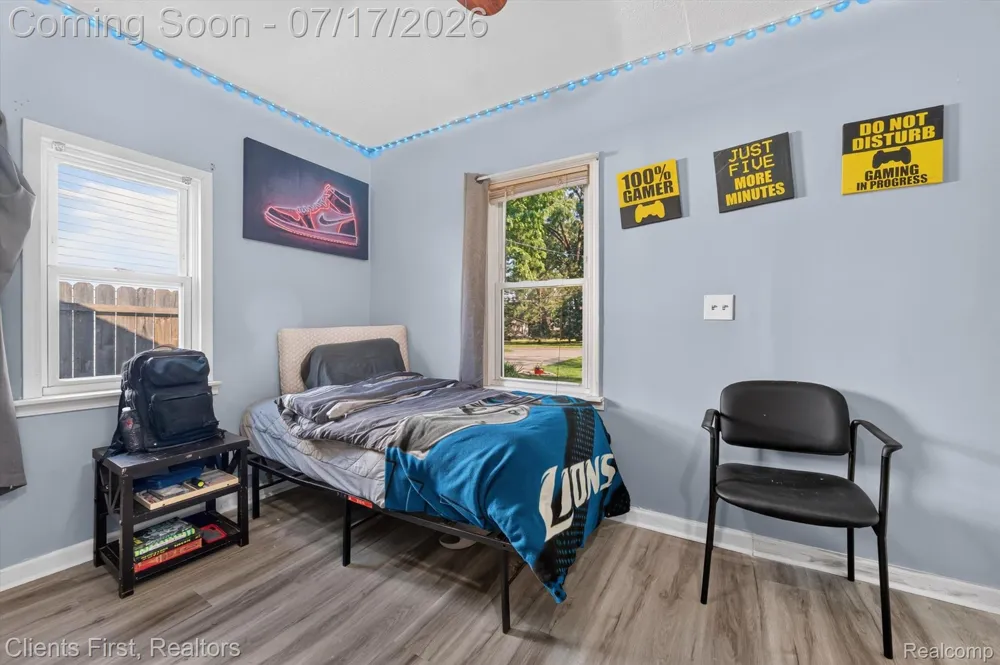36852 Chase Street Romulus City, MI 48174