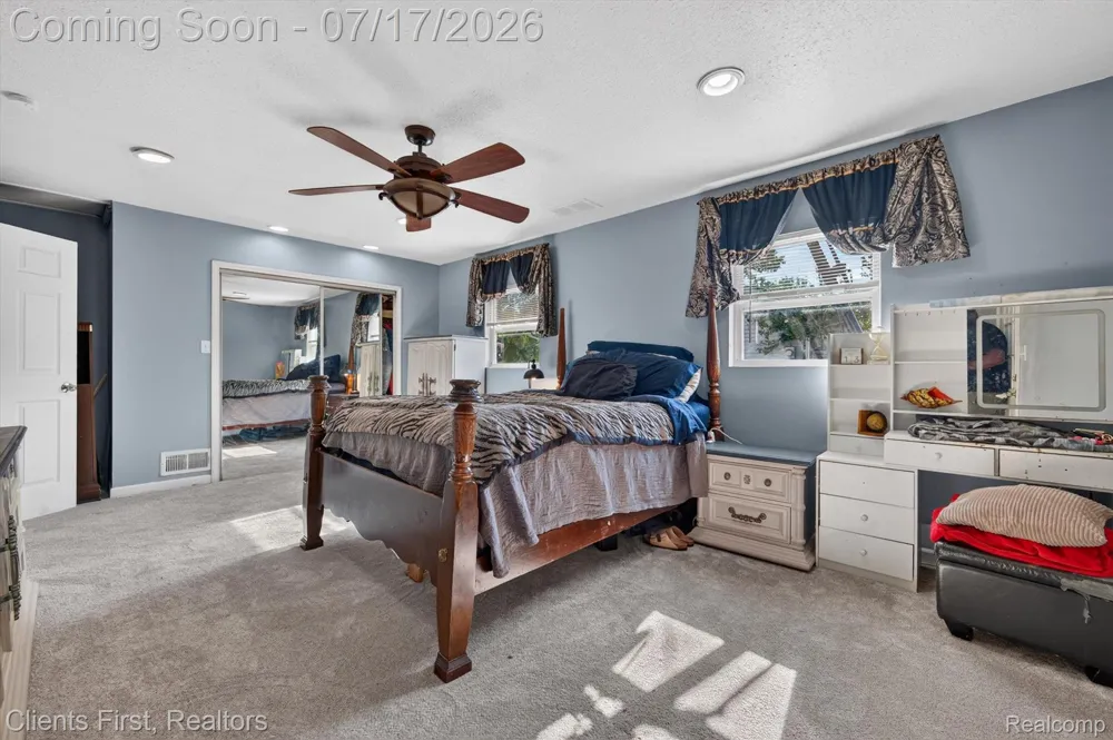 36852 Chase Street Romulus City, MI 48174