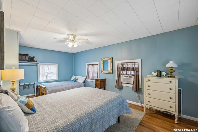 2632 WILLIAMS LAKESHORE Kingsland, TX 78639