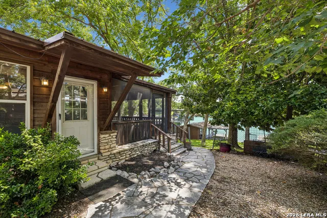 2632 WILLIAMS LAKESHORE Kingsland, TX 78639