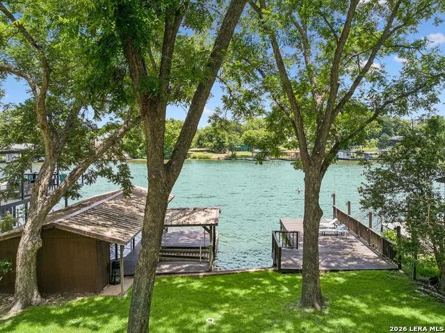2632 WILLIAMS LAKESHORE Kingsland, TX 78639