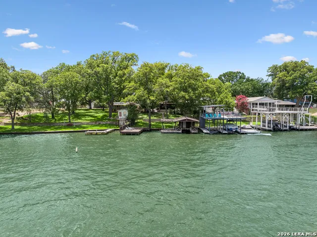 2632 WILLIAMS LAKESHORE Kingsland, TX 78639