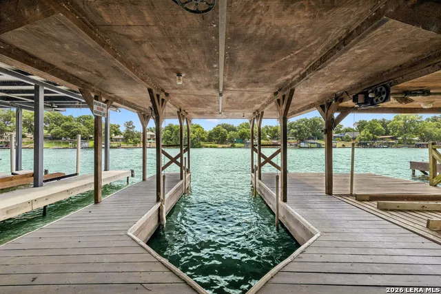 2632 WILLIAMS LAKESHORE Kingsland, TX 78639