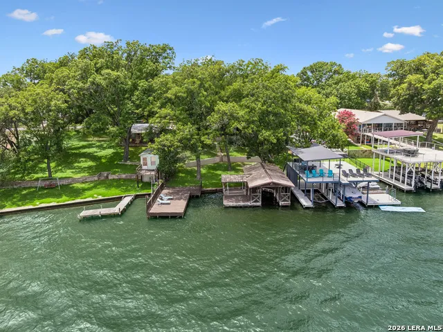 2632 WILLIAMS LAKESHORE Kingsland, TX 78639