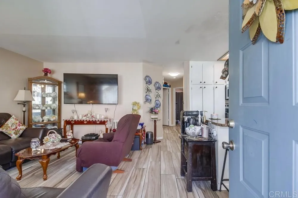 12616 Lakeshore Drive #1 Lakeside, CA 92040