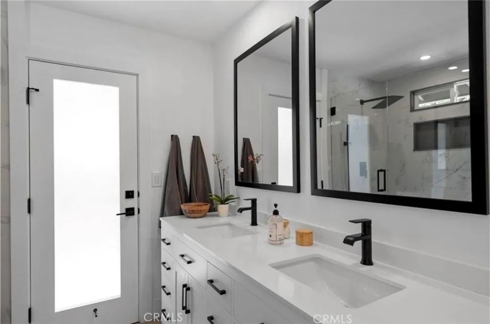 4240 Kingfisher Road Calabasas, CA 91302