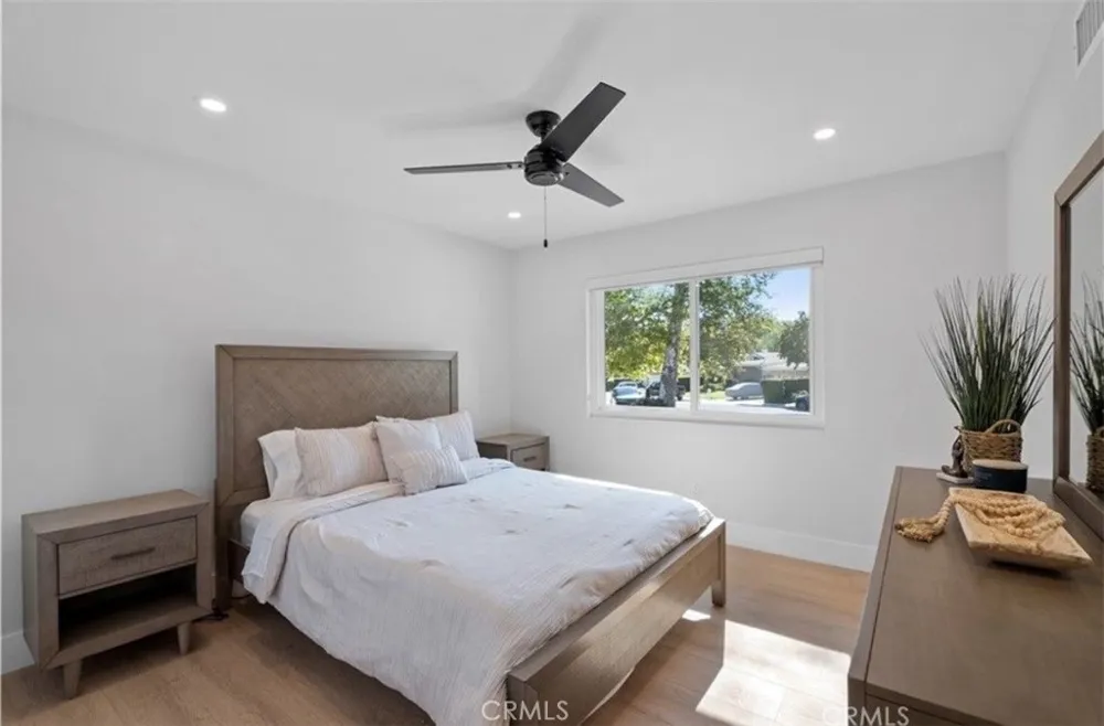 4240 Kingfisher Road Calabasas, CA 91302