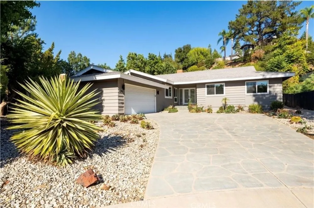 4240 Kingfisher Road Calabasas, CA 91302