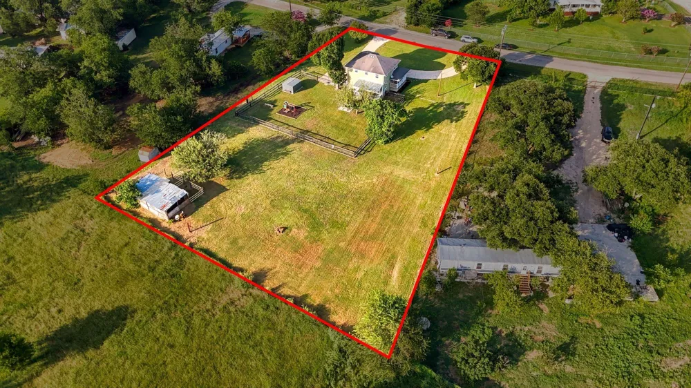 133 Meadow View Boulevard Del Valle, TX 78617