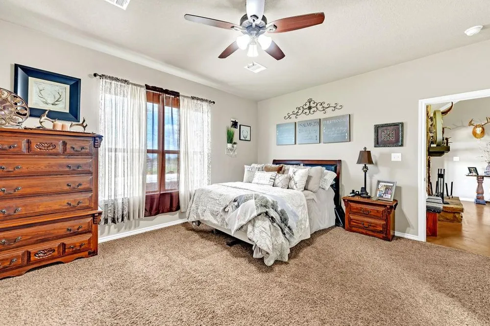 12065 Fm 1696 Road Bedias, TX 77831