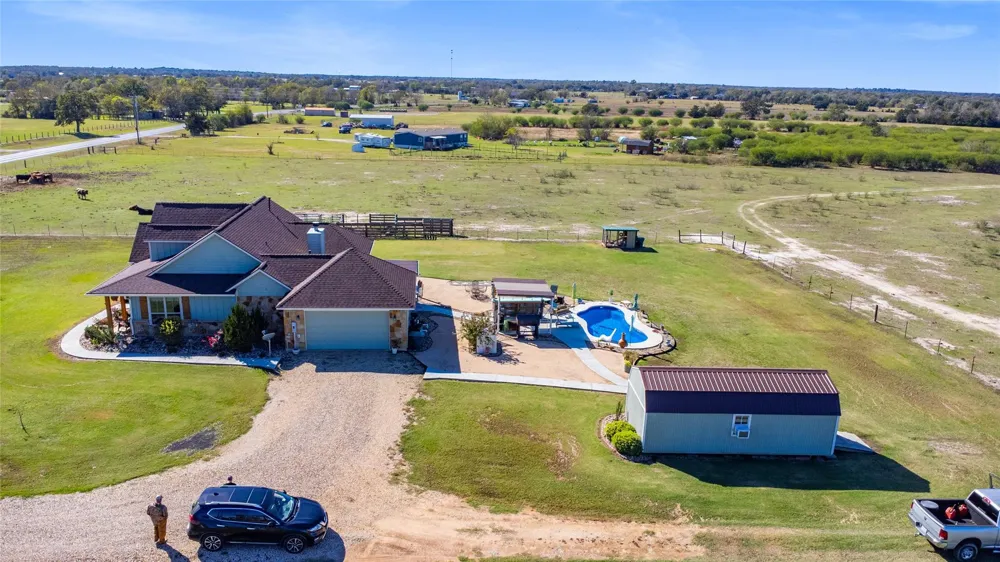 12065 Fm 1696 Road Bedias, TX 77831