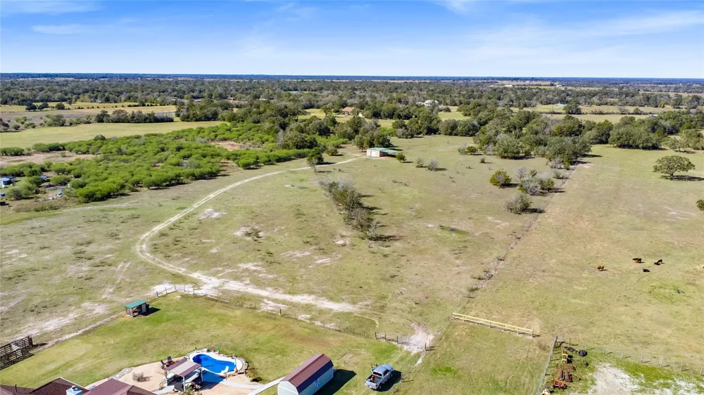 12065 Fm 1696 Road Bedias, TX 77831
