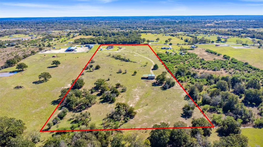 12065 Fm 1696 Road Bedias, TX 77831