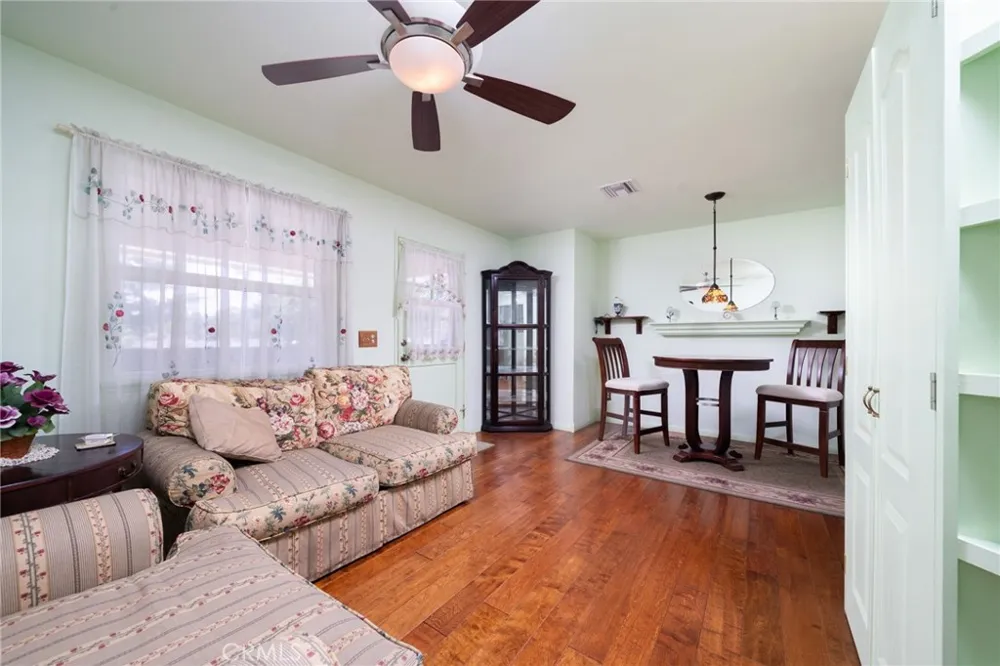 2382 Bonita Avenue La Verne, CA 91750