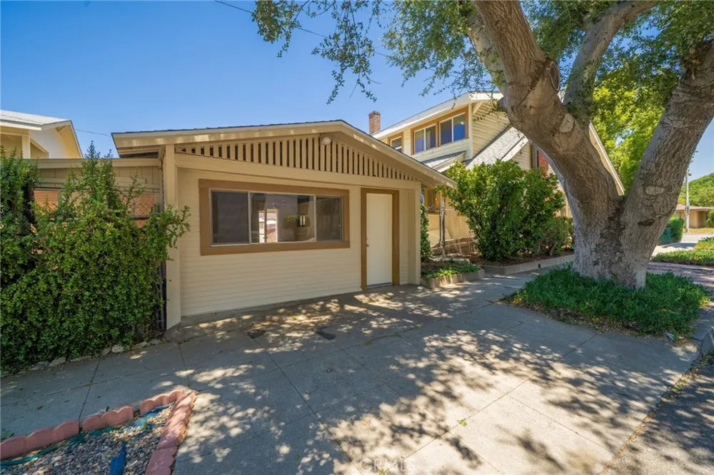 2382 Bonita Avenue La Verne, CA 91750