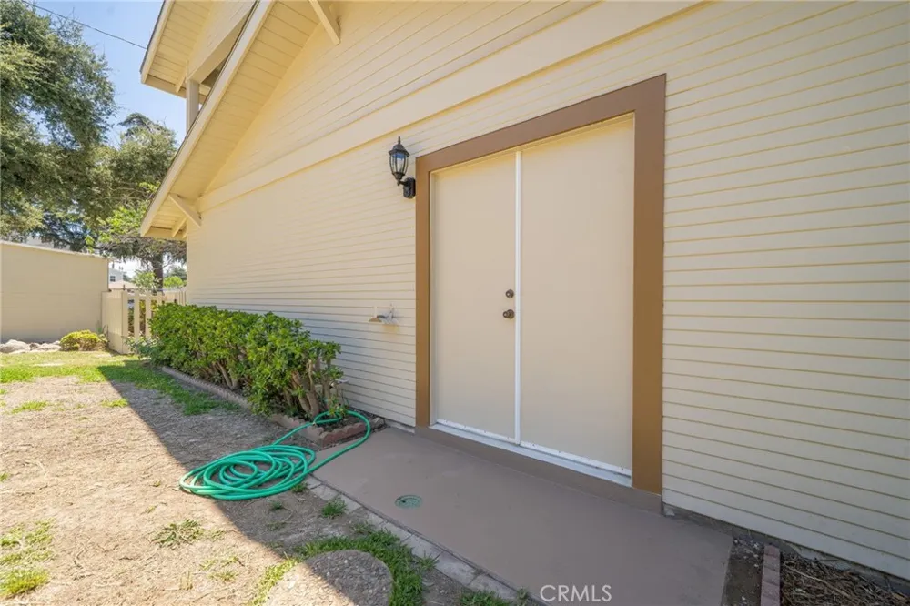 2382 Bonita Avenue La Verne, CA 91750