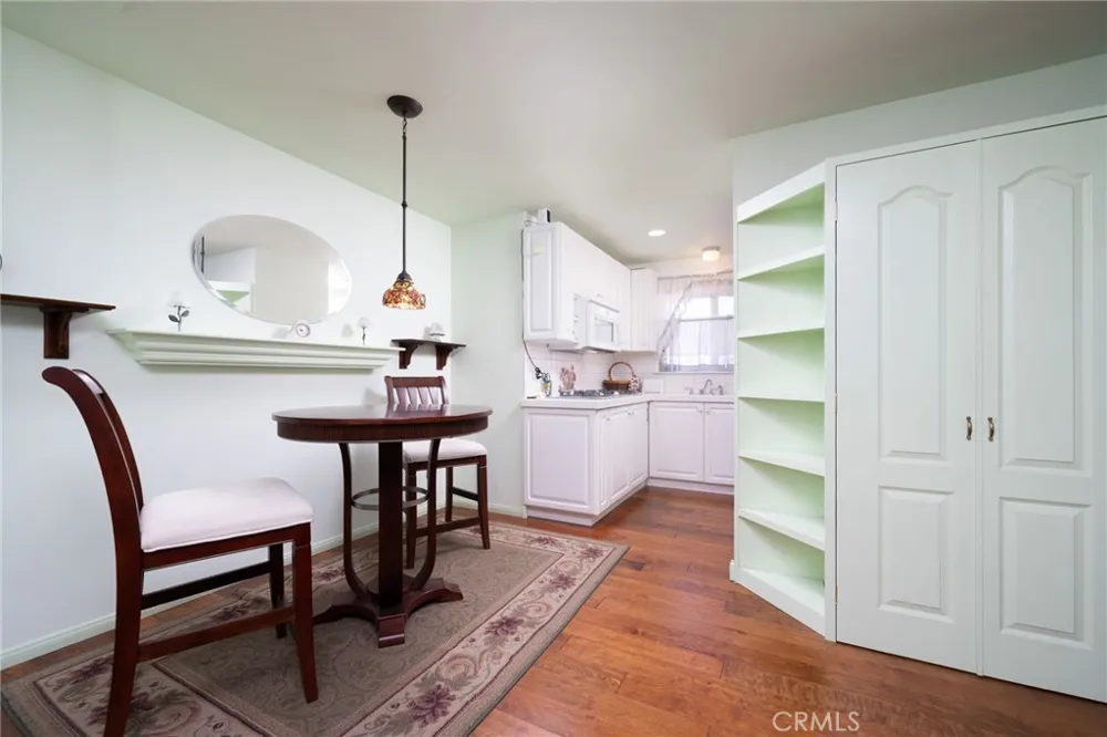2382 Bonita Avenue La Verne, CA 91750