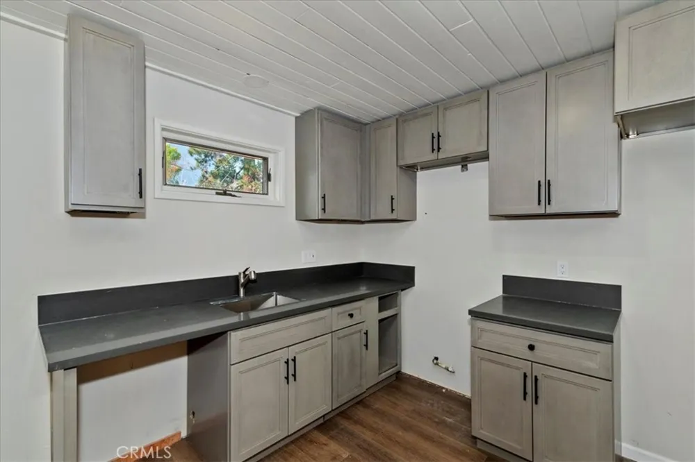 42736 Tannenbaum Platz Big Bear Lake, CA 92315