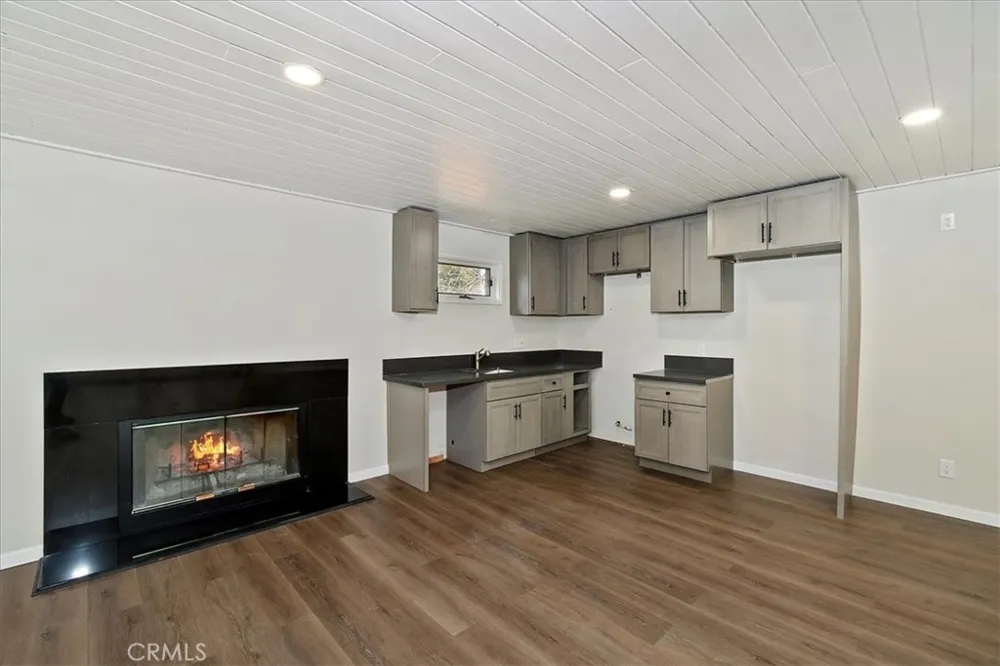 42736 Tannenbaum Platz Big Bear Lake, CA 92315