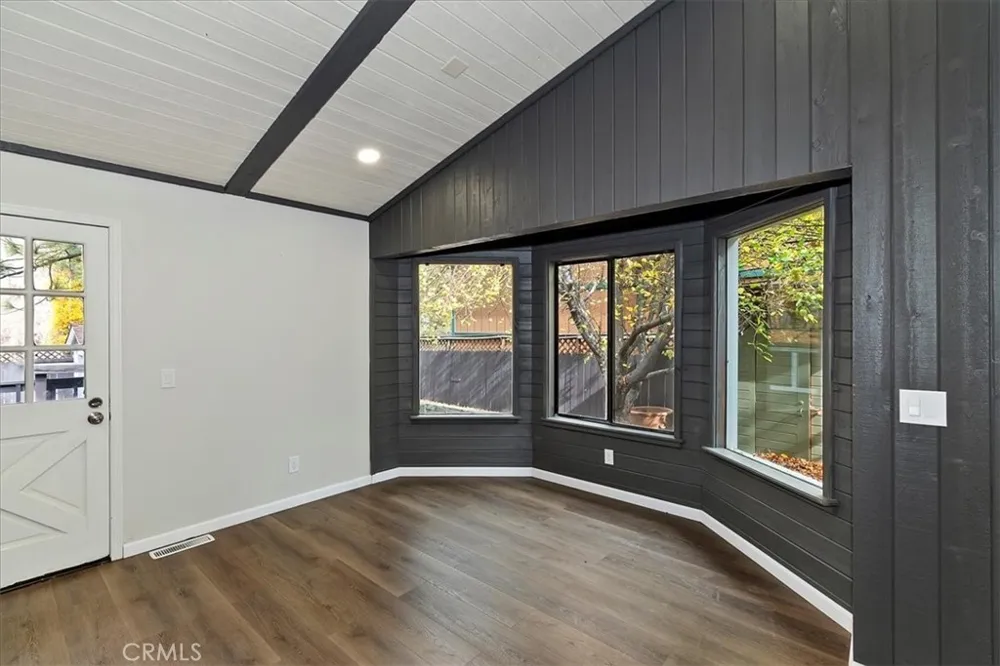 42736 Tannenbaum Platz Big Bear Lake, CA 92315