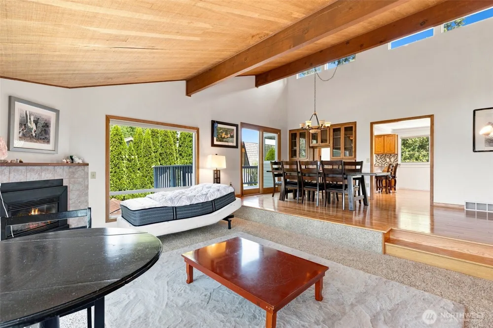 10129 63rd Place W Mukilteo, WA 98275