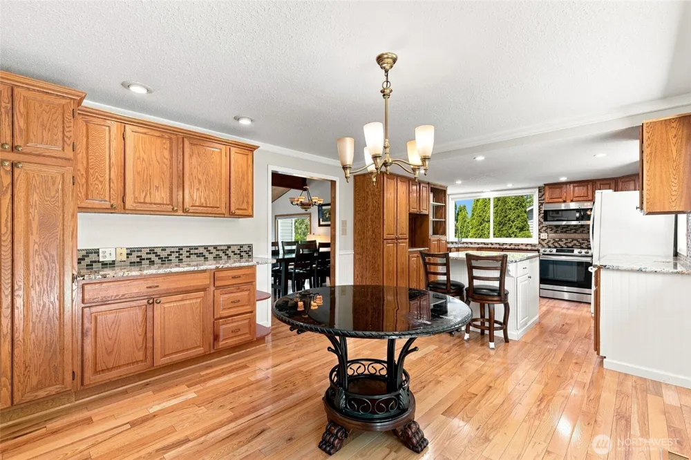 10129 63rd Place W Mukilteo, WA 98275