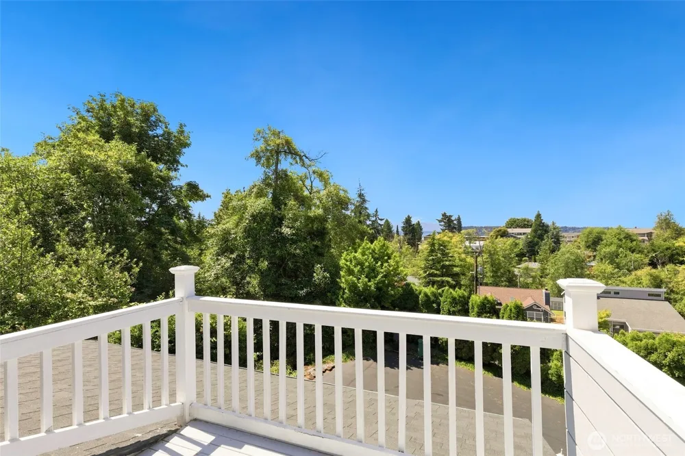 10129 63rd Place W Mukilteo, WA 98275
