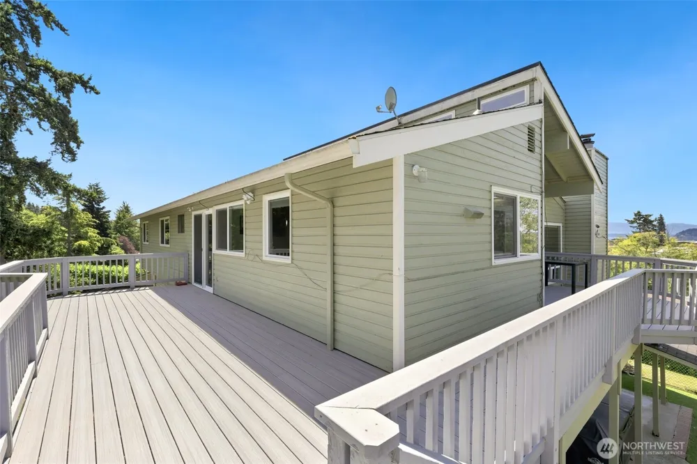 10129 63rd Place W Mukilteo, WA 98275