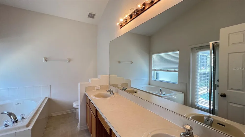 16709 FRESH MEADOW DRIVE Clermont, FL 34714