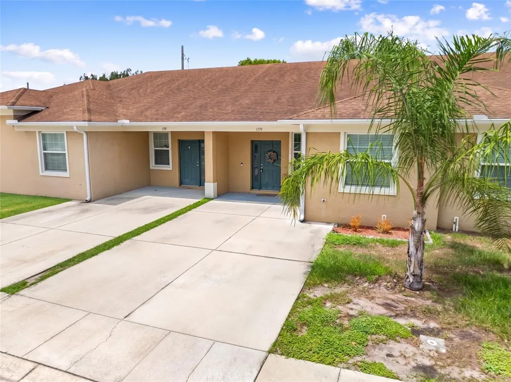 1779 BARTON TOWNE CIRCLE St Cloud, FL 34769