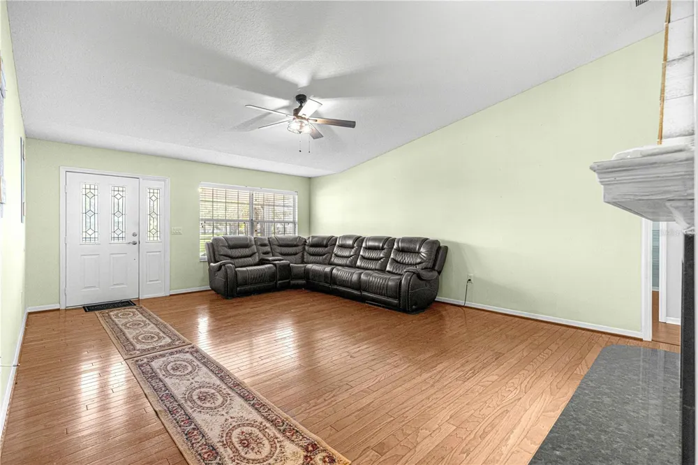 925 BEVERLY HARBORS DRIVE Leesburg, FL 34748