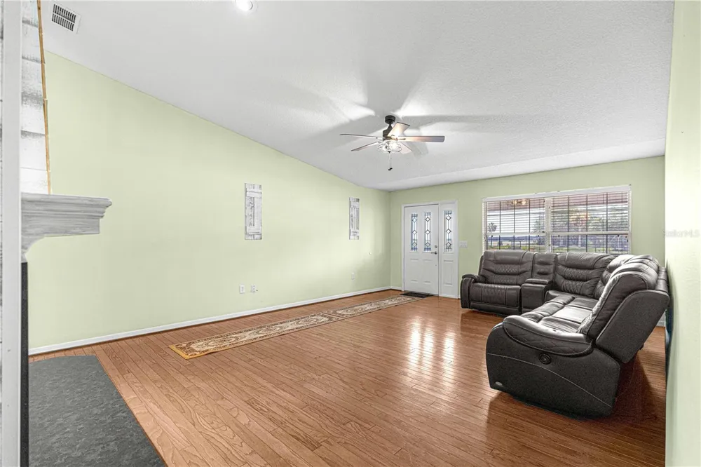 925 BEVERLY HARBORS DRIVE Leesburg, FL 34748