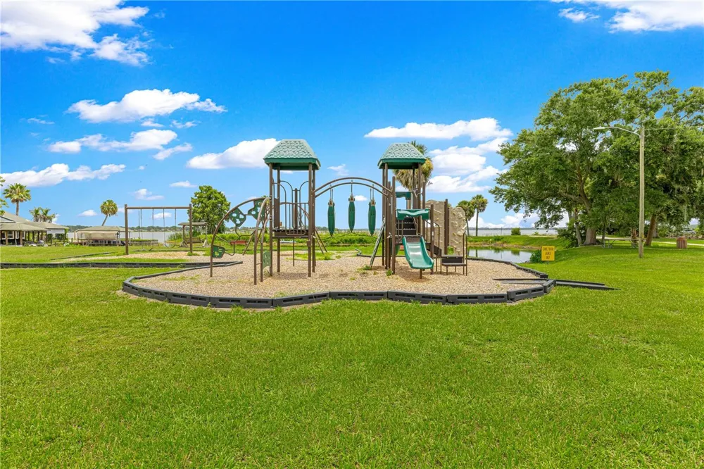 925 BEVERLY HARBORS DRIVE Leesburg, FL 34748
