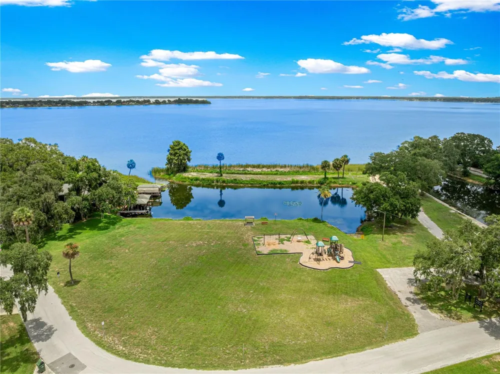 925 BEVERLY HARBORS DRIVE Leesburg, FL 34748
