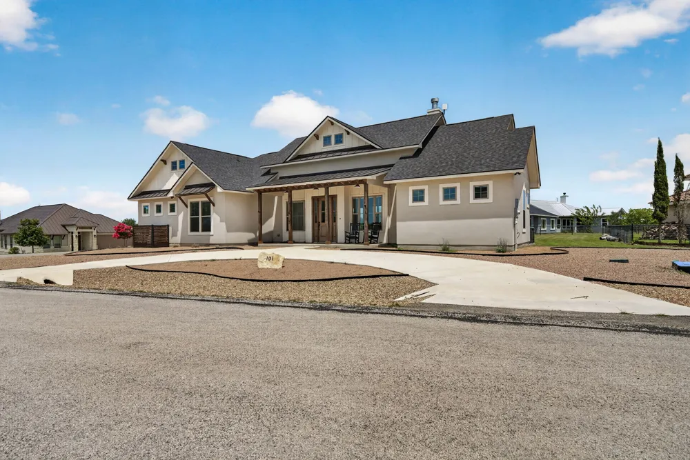 101 Alf Hunter Blanco, TX 78606