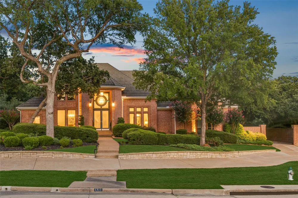 1311 Concord Avenue Southlake, TX 76092