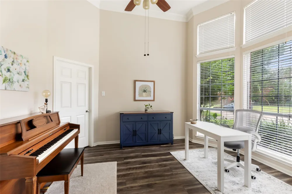 3526 Whispering Brook Drive Kingwood, TX 77345