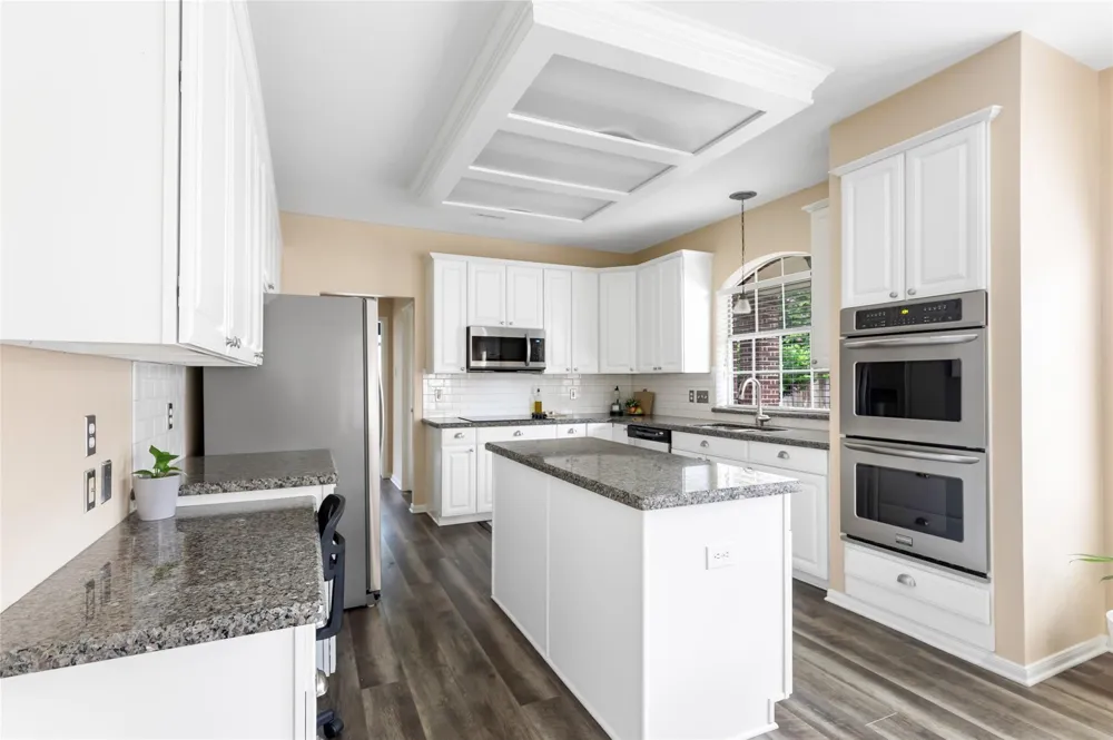 3526 Whispering Brook Drive Kingwood, TX 77345