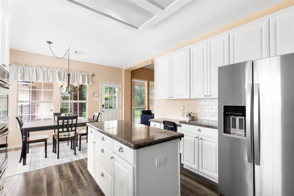 3526 Whispering Brook Drive Kingwood, TX 77345