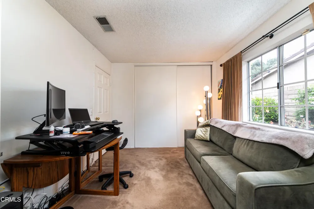 945 Shady Lane Glendora, CA 91740