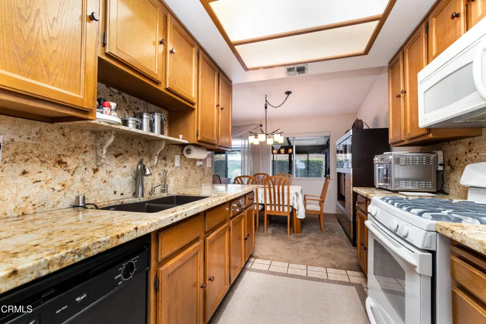 945 Shady Lane Glendora, CA 91740