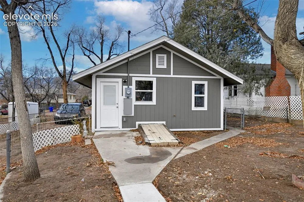 811 Swope Avenue Colorado Springs, CO 80909